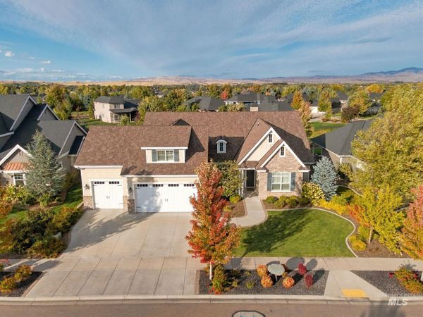 6276 W Striker Dr, Eagle, ID 83616
