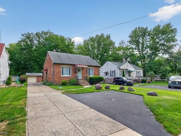 4209 Clague Road , North Olmsted, OH 44070