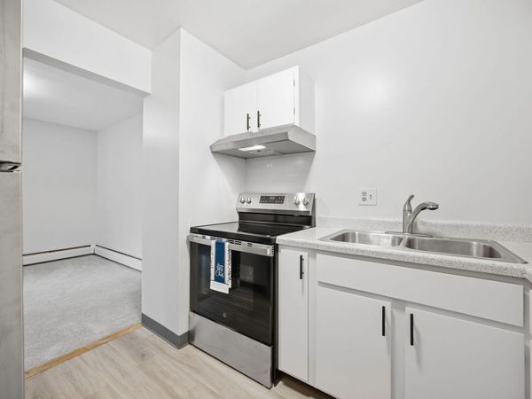 8242 Freemont Avenue S, Unit B, Bloomington, MN 55420