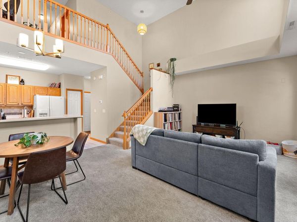 1610 Woodlynn Avenue, Unit 3, Maplewood, MN 55109