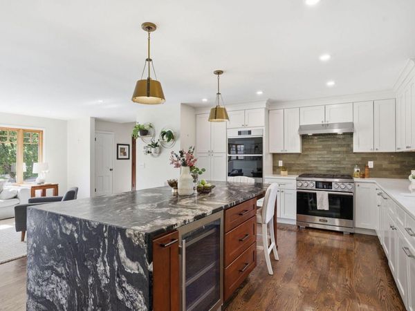 4011 Grimes Avenue S, Edina, MN 55416