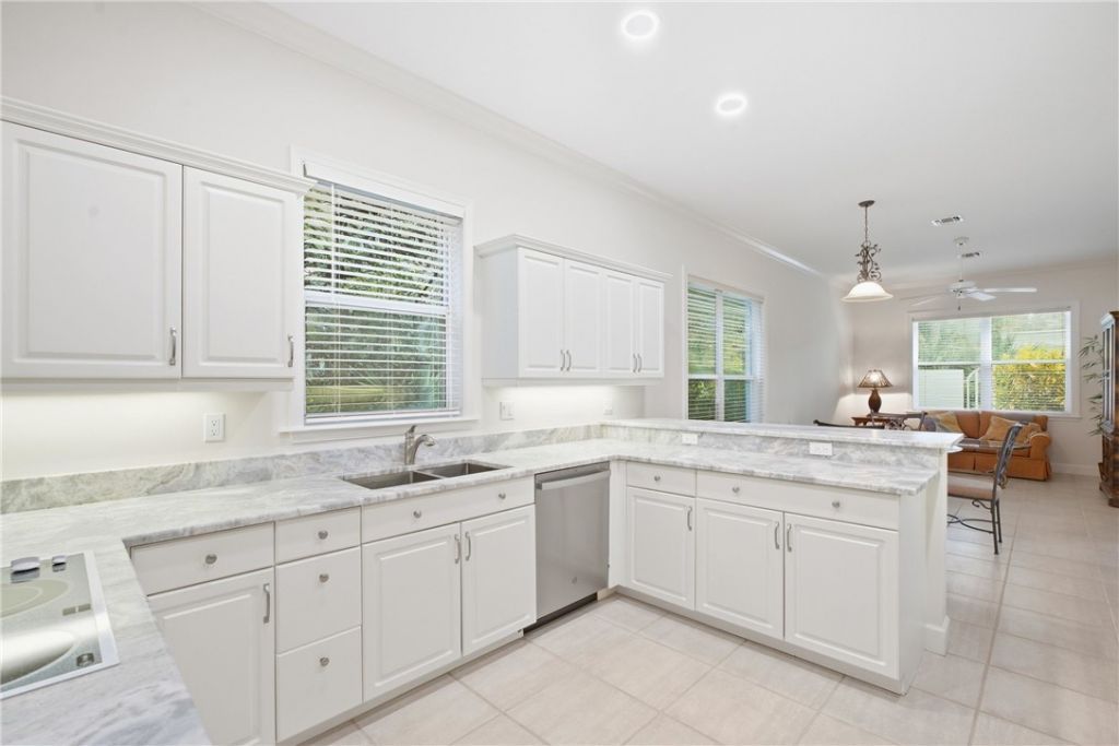 8421 Sabal Palm Court , Unit 8421, Indian River Shores, FL 32963 Photo