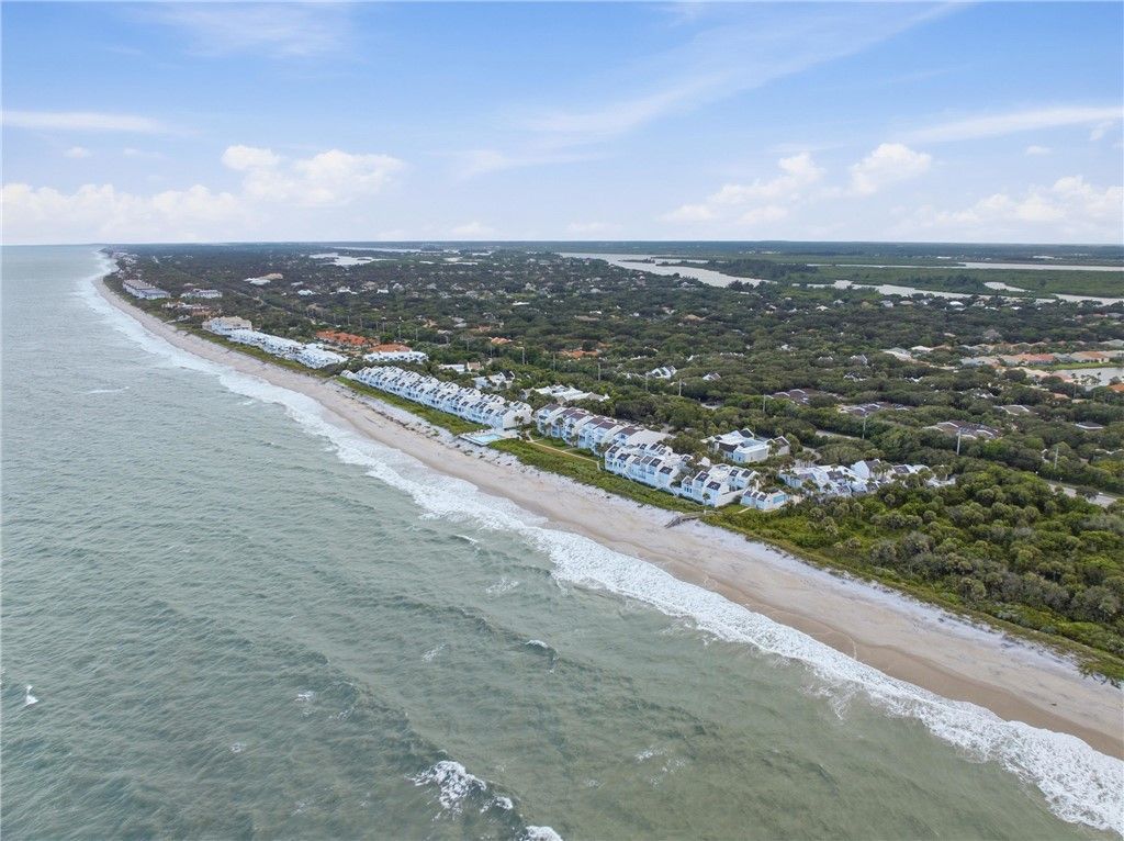 8421 Sabal Palm Court , Unit 8421, Indian River Shores, FL 32963 Photo