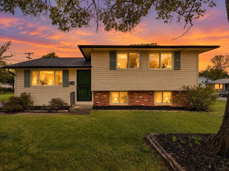 1494 Cranwood Drive, Columbus, OH 43229 Photo 1