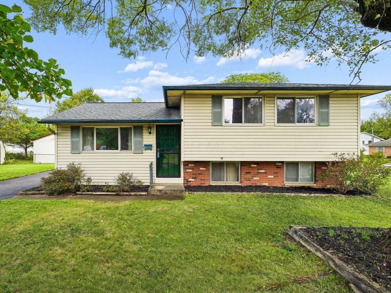 1494 Cranwood Drive, Columbus, OH 43229 Photo 2