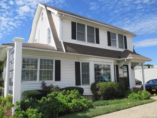 146 Medford Avenue , Patchogue, NY 11772