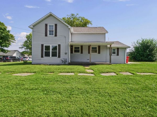 407 N WALNUT Street, Elmwood, IL 61529