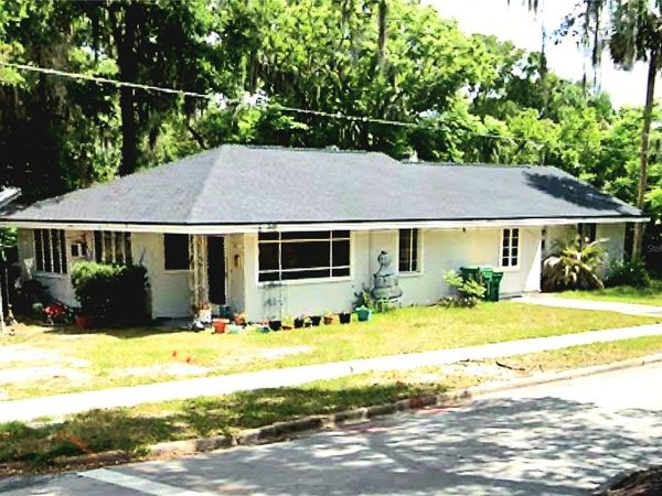 617 W HOWRY AVENUE , DELAND, FL 32720