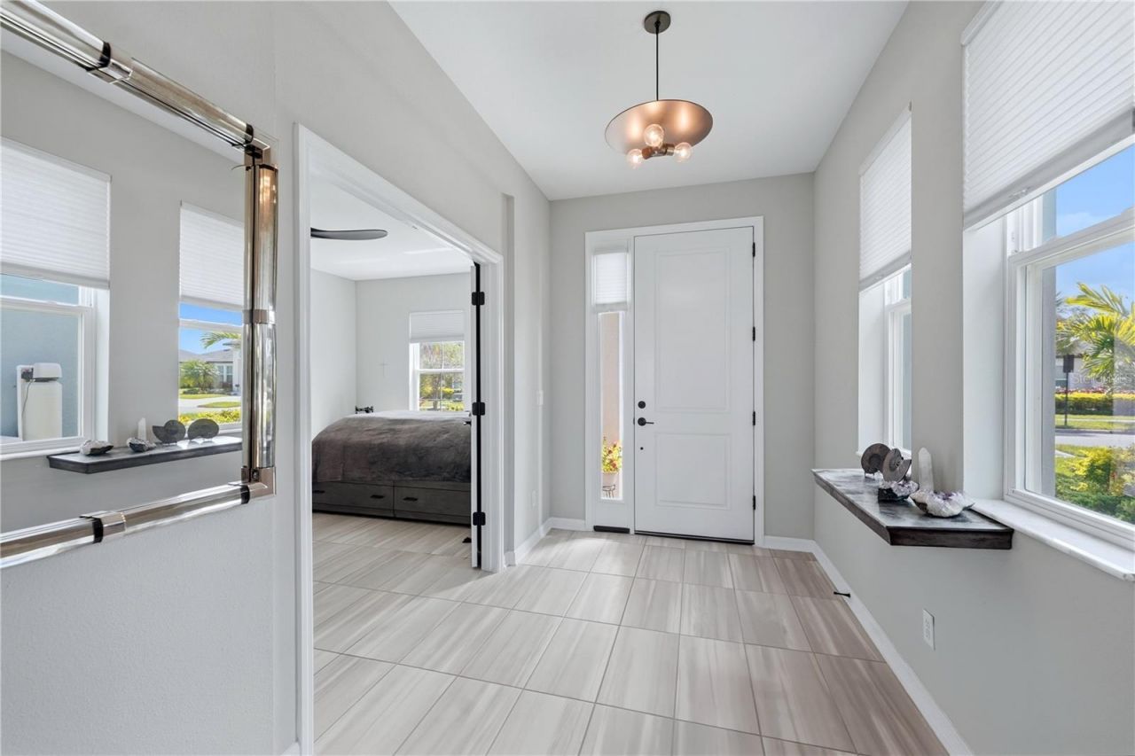 3583 Secret Stroll Drive, Sarasota, FL 34240 Photo