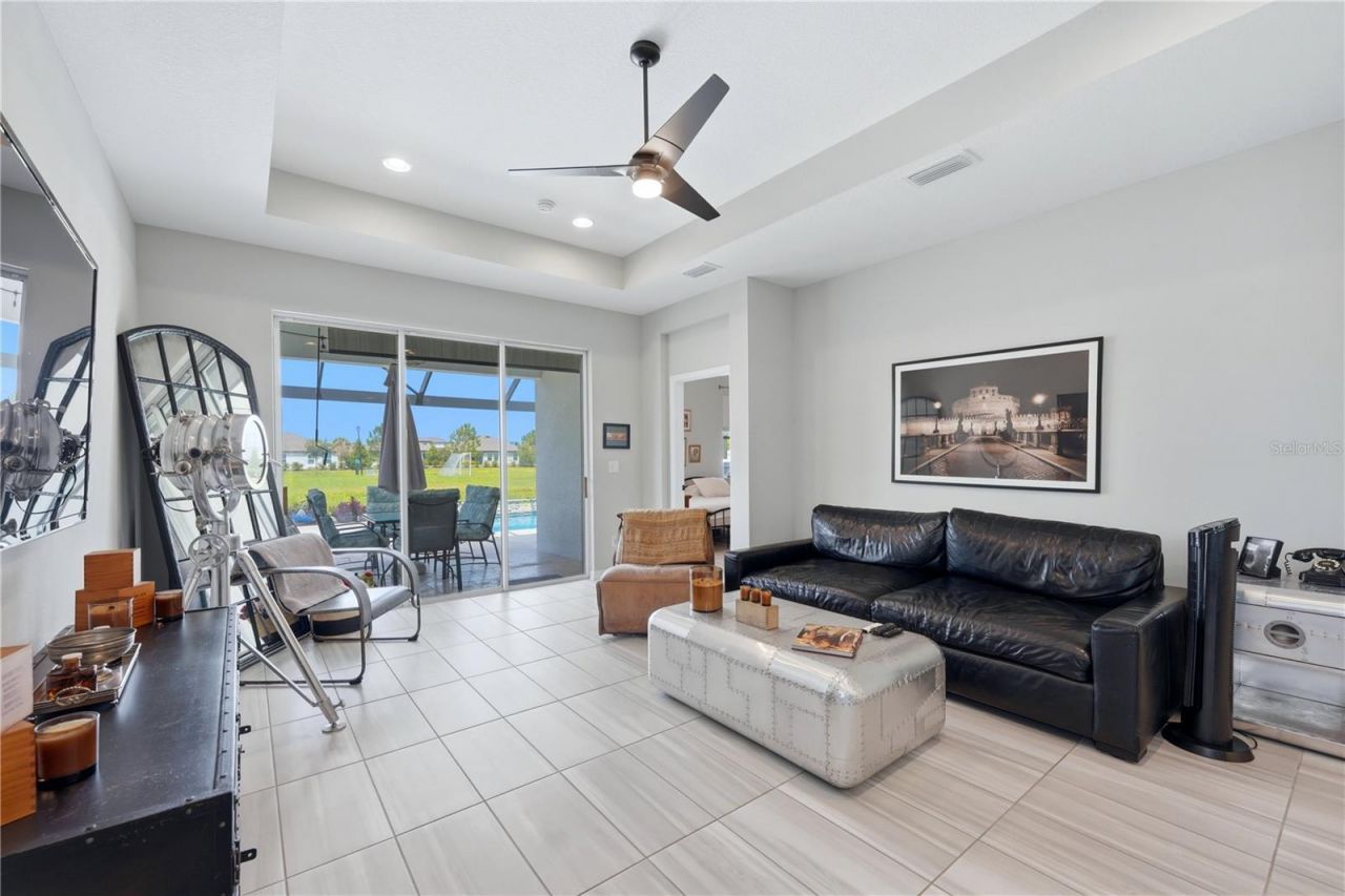 3583 Secret Stroll Drive, Sarasota, FL 34240 Photo