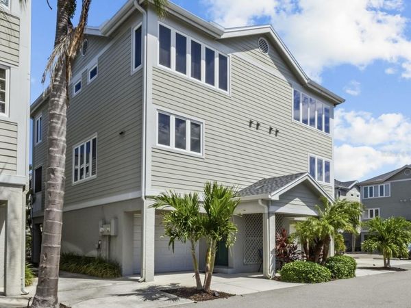 521 FOREST WAY , LONGBOAT KEY, FL 34228