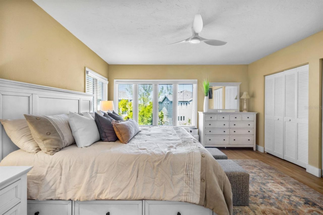 521 Forest Way, Longboat Key, FL 34228 Photo