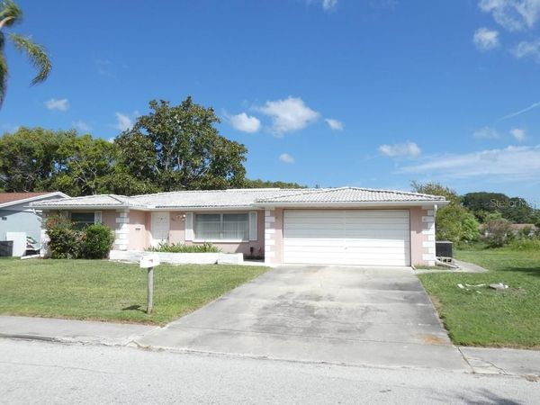 7207 ASHWOOD DRIVE , PORT RICHEY, FL 34668