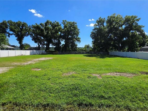 4034 W COMANCHE AVENUE , TAMPA, FL 33614