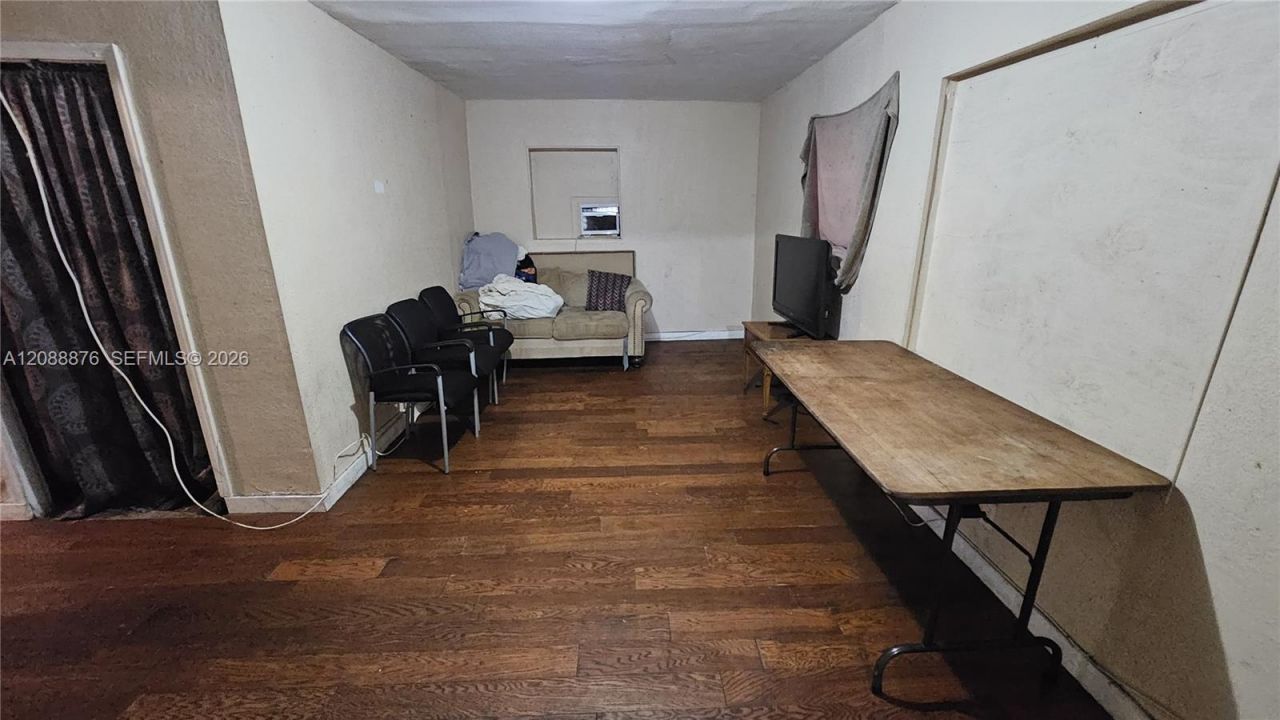 2114 NW 5th St, Pompano Beach, FL 33069 Photo