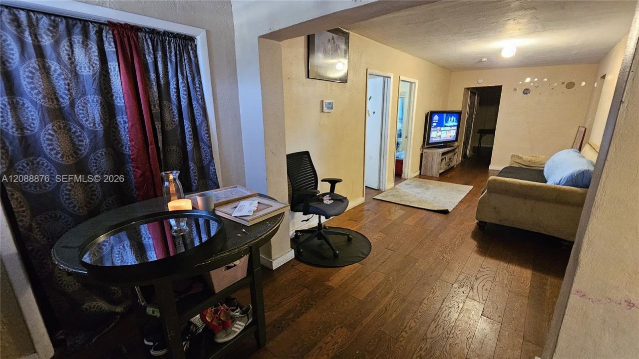 2114 NW 5th St, Pompano Beach, FL 33069 Photo