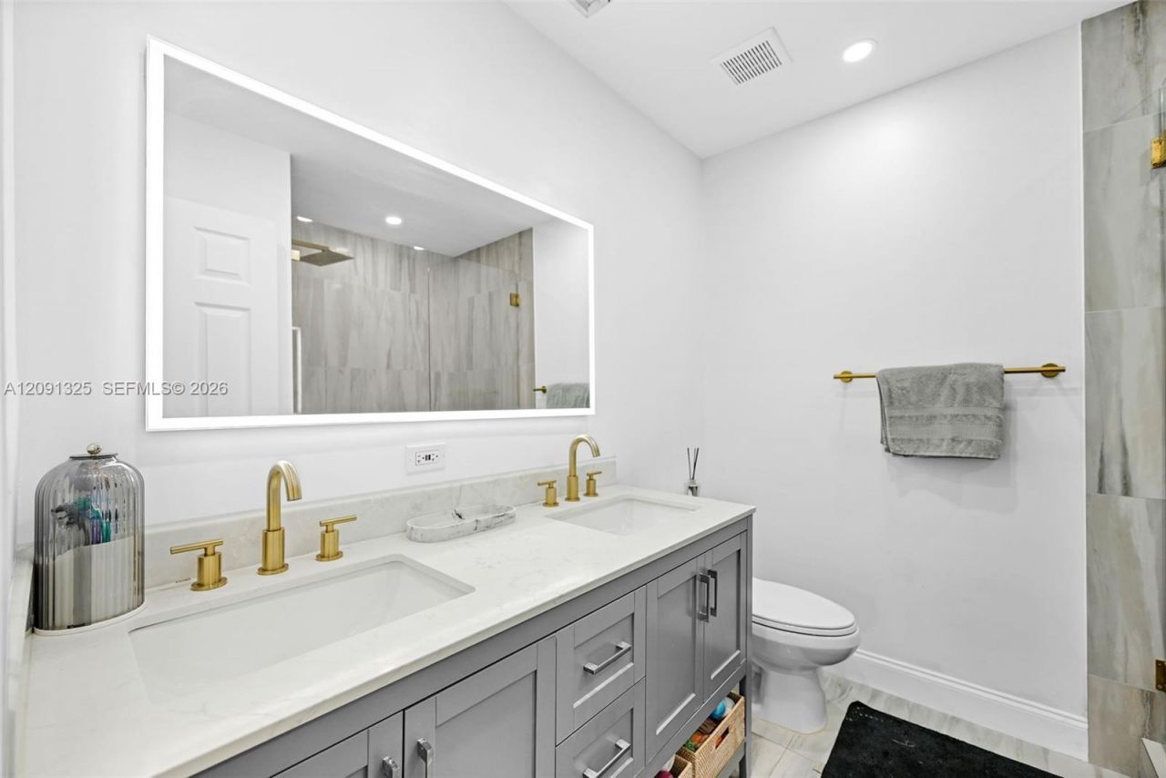 15976 SW 4th St , Pembroke Pines, FL 33027 Photo