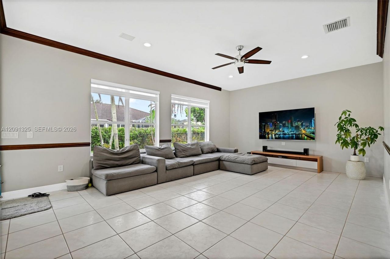 15976 SW 4th St , Pembroke Pines, FL 33027 Photo