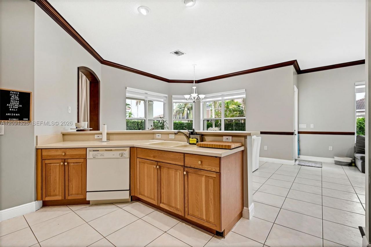 15976 SW 4th St , Pembroke Pines, FL 33027 Photo