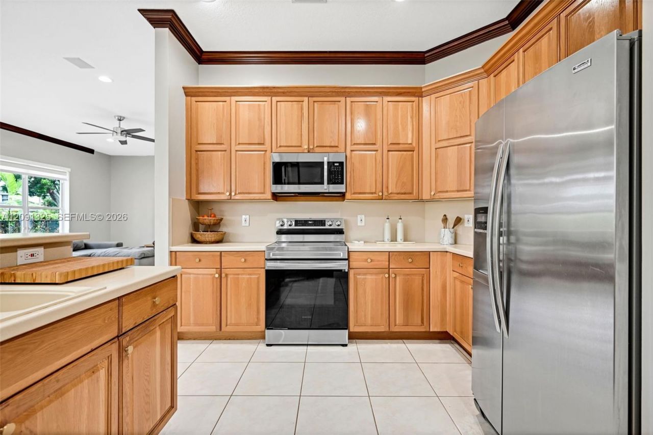 15976 SW 4th St , Pembroke Pines, FL 33027 Photo