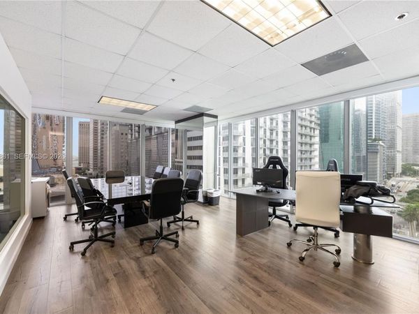 150 SE 2nd Ave , Unit 1025, Miami, FL 33131