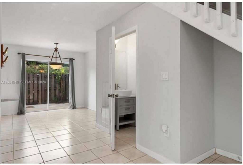 10837 NW 8th St , Pembroke Pines, FL 33026 Photo