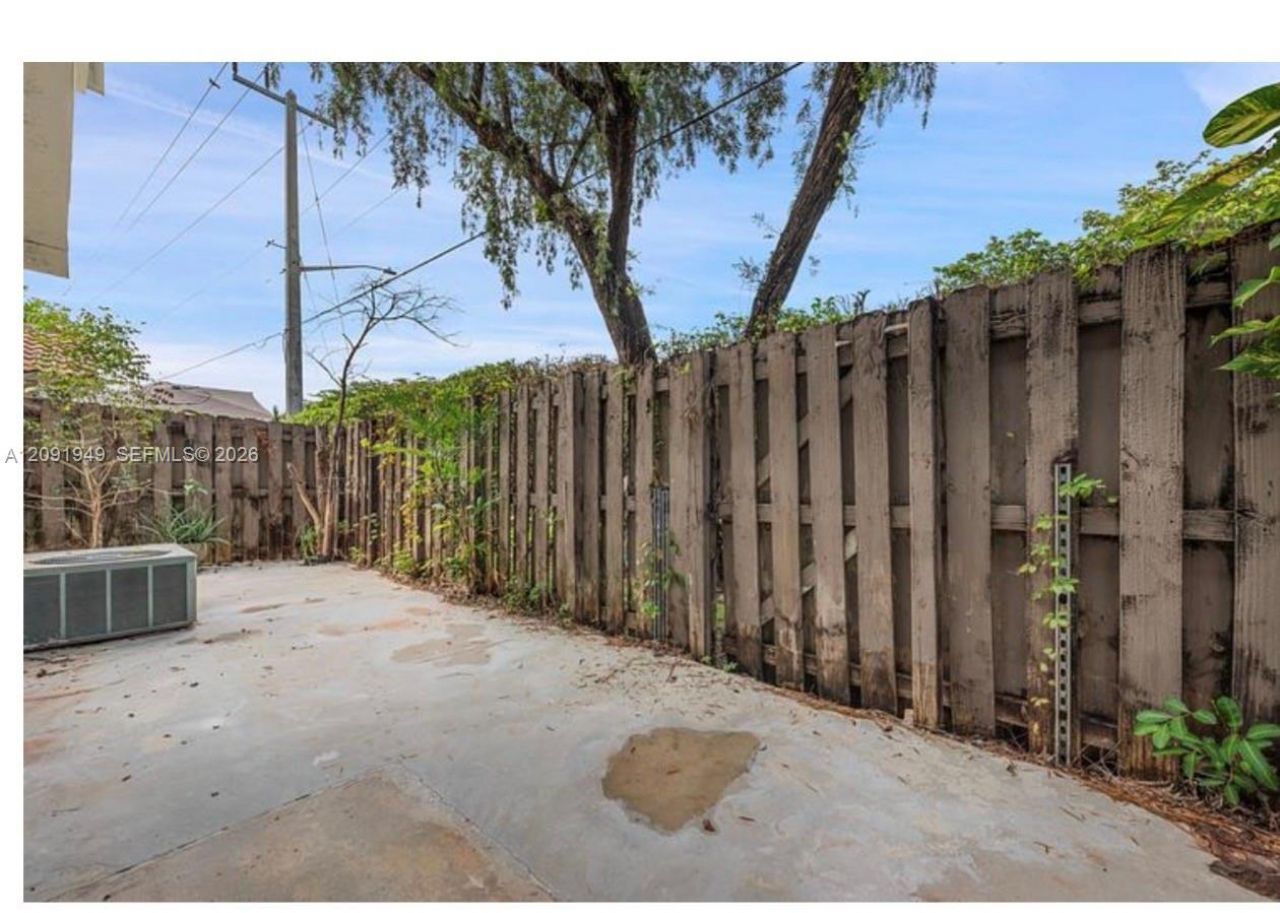 10837 NW 8th St , Pembroke Pines, FL 33026 Photo