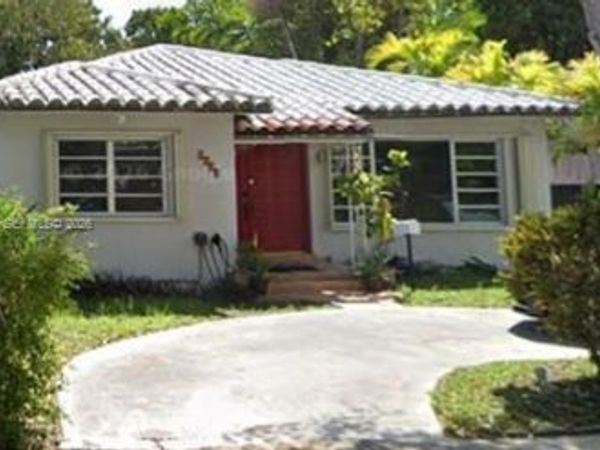 1260 SW 17th St , Miami, FL 33145