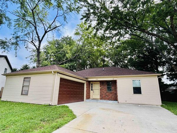 3009 Roanoke Circle, Lafayette, IN 47909