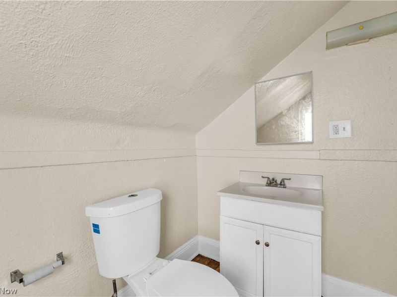 12401 Soika Avenue, Cleveland, OH 44120 Photo 10