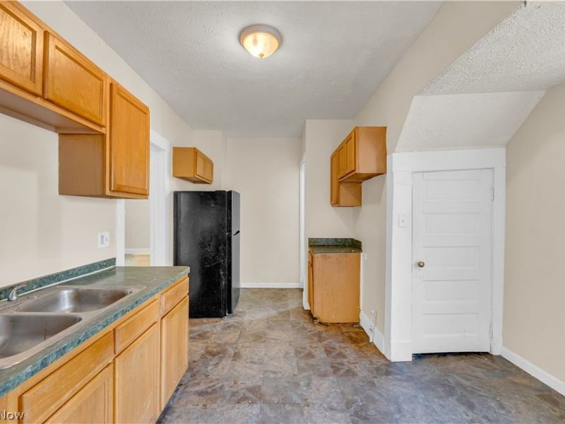 12401 Soika Avenue, Cleveland, OH 44120 Photo 13