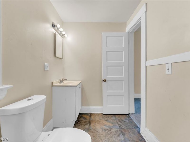 12401 Soika Avenue, Cleveland, OH 44120 Photo 18