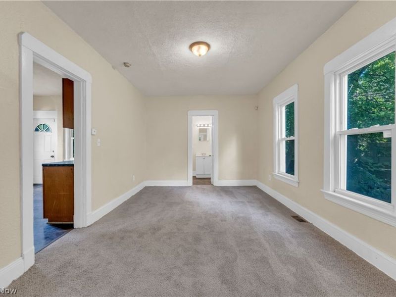 12401 Soika Avenue, Cleveland, OH 44120 Photo 19