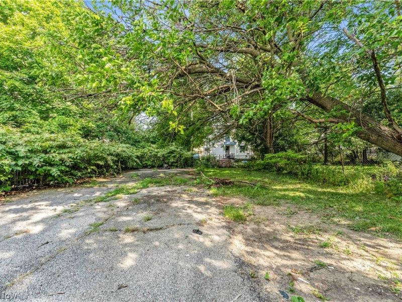 12401 Soika Avenue, Cleveland, OH 44120 Photo 26