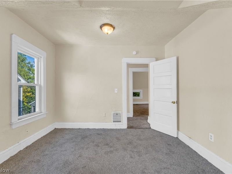 12401 Soika Avenue, Cleveland, OH 44120 Photo 4