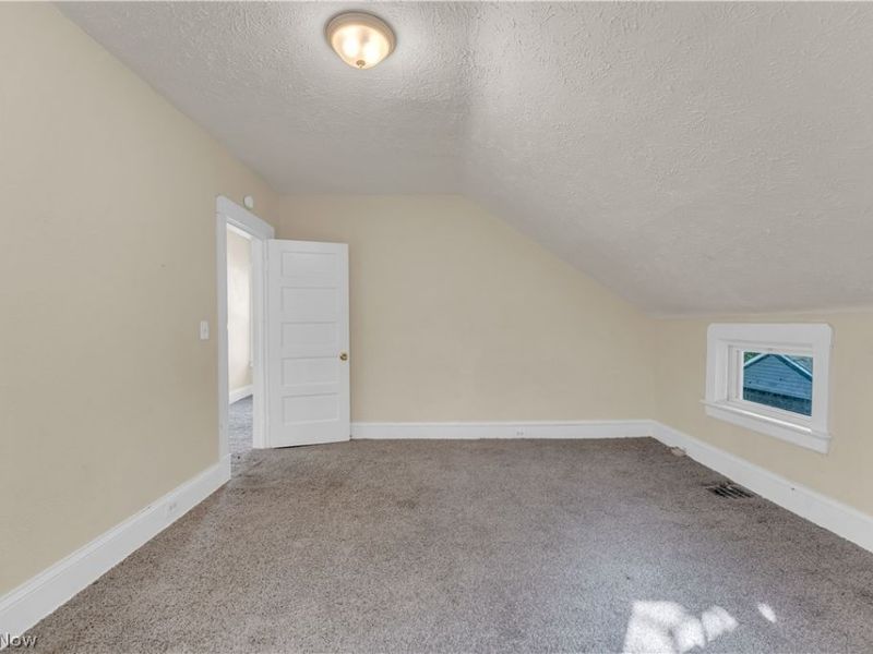 12401 Soika Avenue, Cleveland, OH 44120 Photo 8