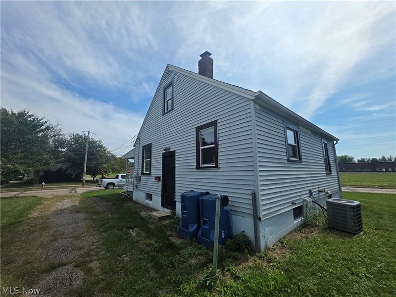 1936 Lakeview Avenue, Lorain, OH 44053 Photo 27