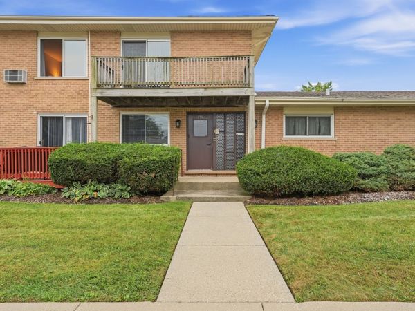 791 W KATHLEEN Drive , Unit B, Des Plaines, IL 60016