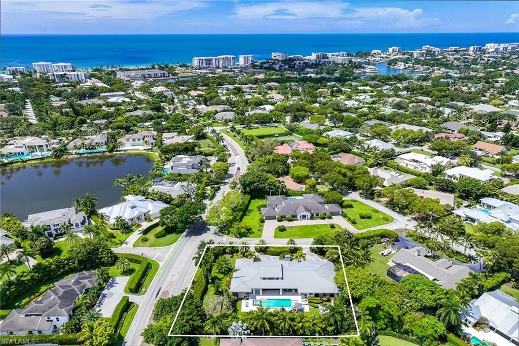 1300 Nautilus Rd , Naples, FL 34102 Photo