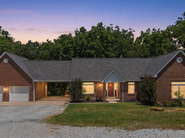 11005 E 156th Street North N, Collinsville, OK 74021