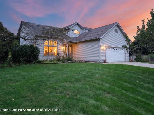4924 S Main Street, Leslie, MI 49251