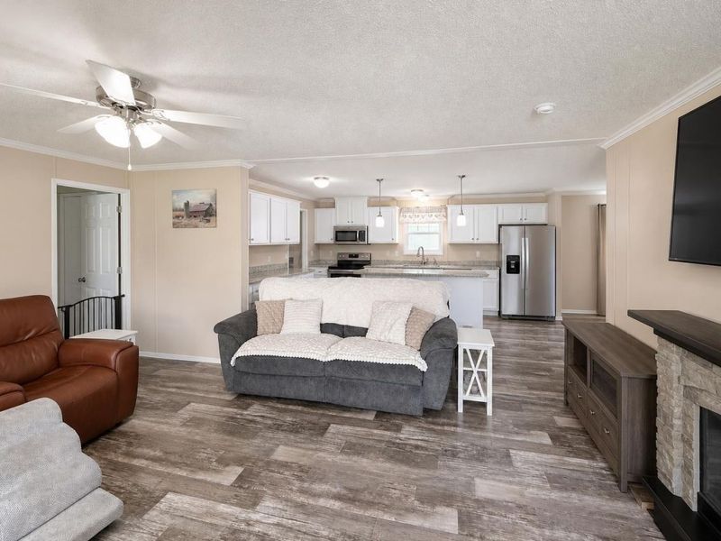 2445 Columbus Lancaster Road NW, Unit 11, Lancaster, OH 43130 Photo 6