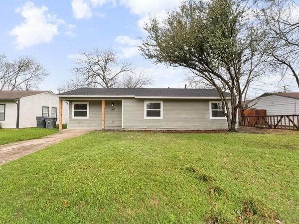 2655 Larry Drive , Dallas, TX 75228