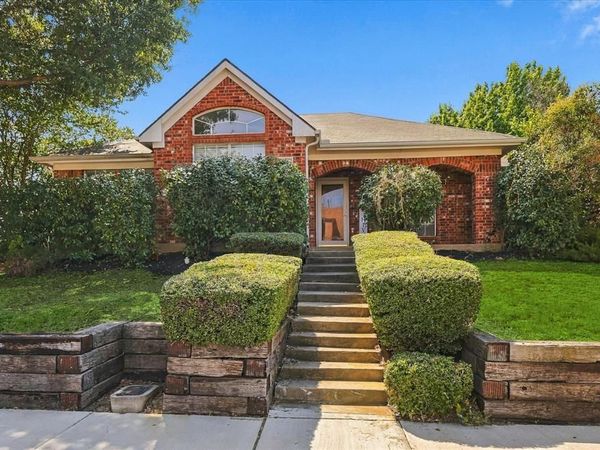 700 Summit Ridge , Lewisville, TX 75077