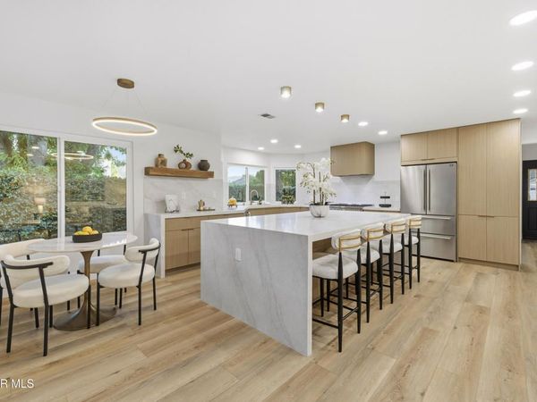5834 Woodglen Drive, Agoura Hills, CA 91301
