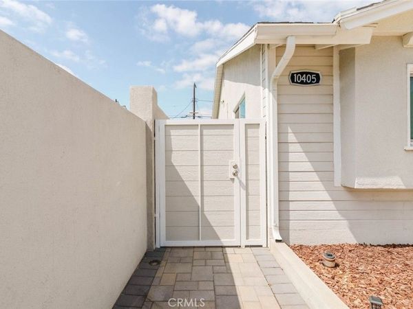 10405 N Ruffner Avenue , Granada Hills, CA 91344