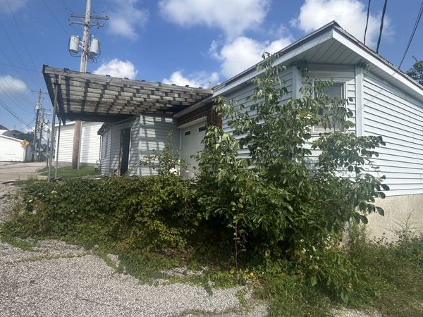 1006 13th Street , Bedford, IN 47421