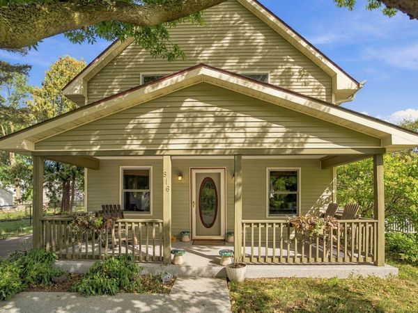 816 Saint Croix Street, Prescott, WI 54021