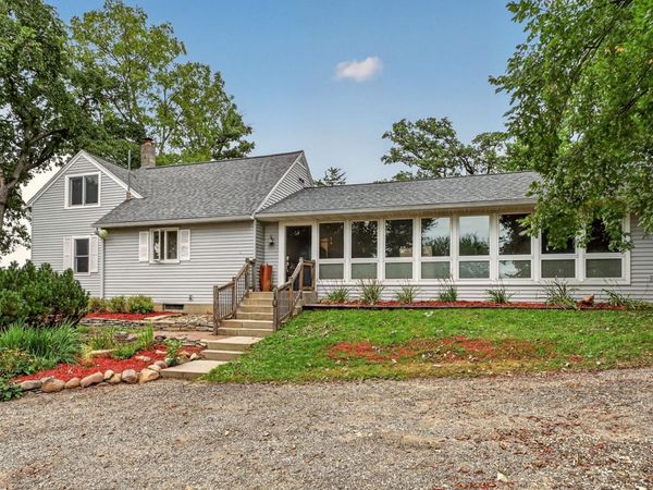 4220 Eastwood Road SE, Rochester, MN 55904