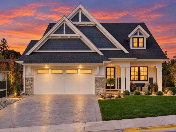 109 Minnetonka Avenue S, Wayzata, MN 55391